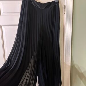 EXPO New York 16 Black Pleated Chiffon Palazzo Pants Wide Leg Culottes Flowy